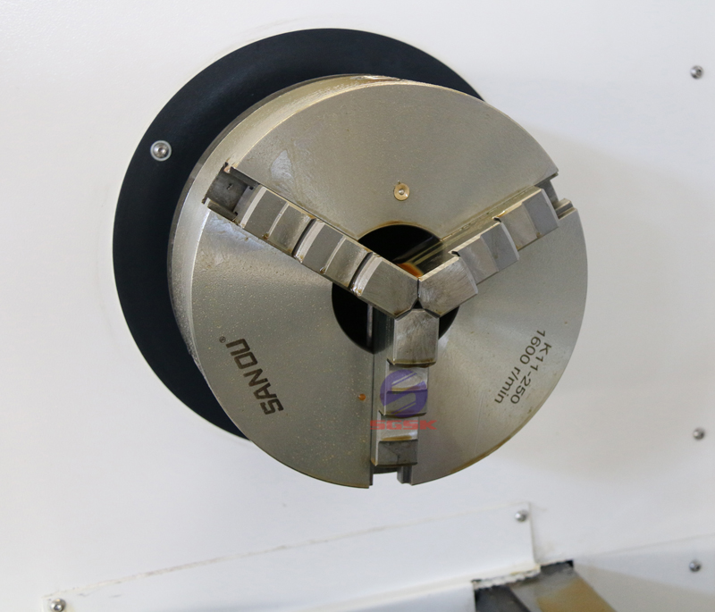 数控车床CAK6150V数控车床整体床身大孔径卧式数控车床选配双卡盘