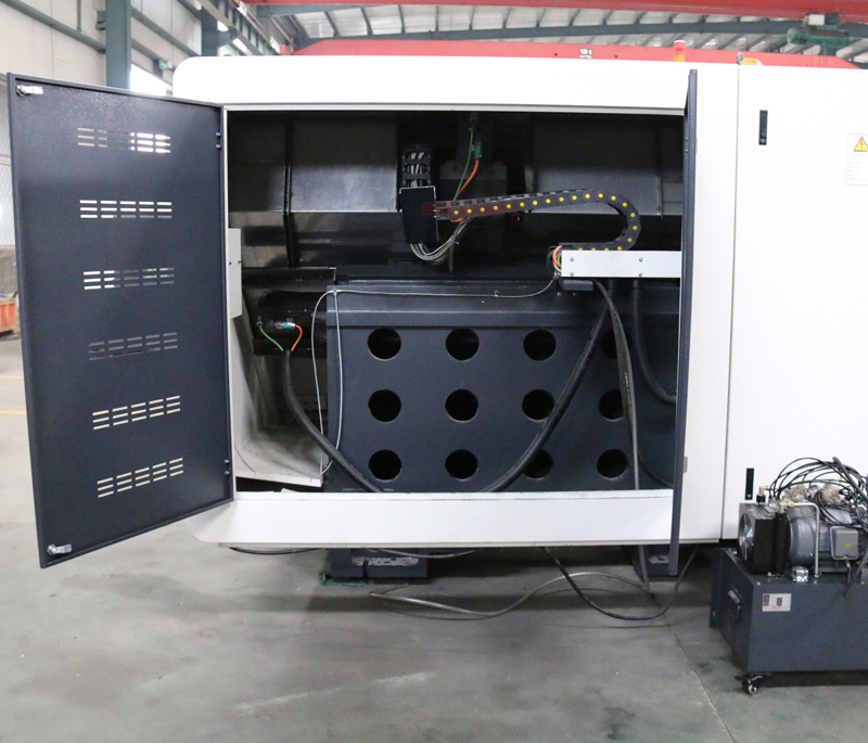 大型数控机床TCK56斜床身线轨数控车床液压刀塔液压尾座自动车床