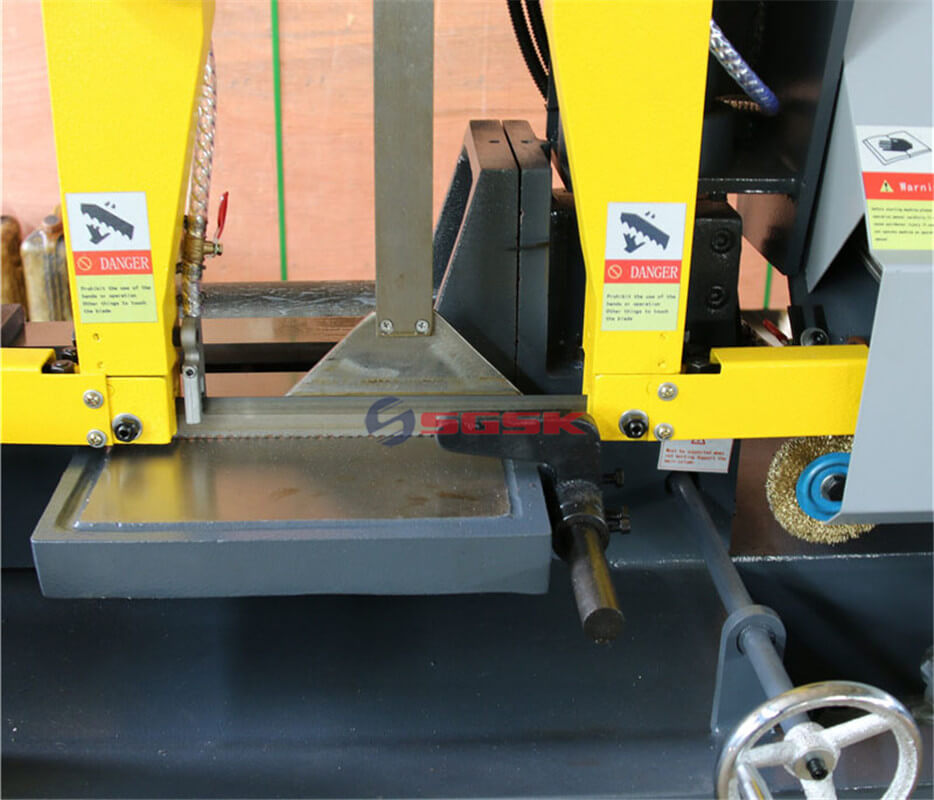 GH4250锯床4250双立柱卧式金属带锯床50锯床金属切割锯床机床设备