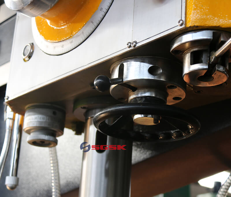 液压摇臂钻床Z3080*20A